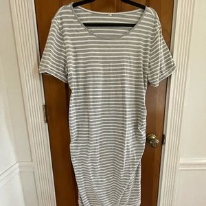 Amazon Basics maternity T-shirt dress